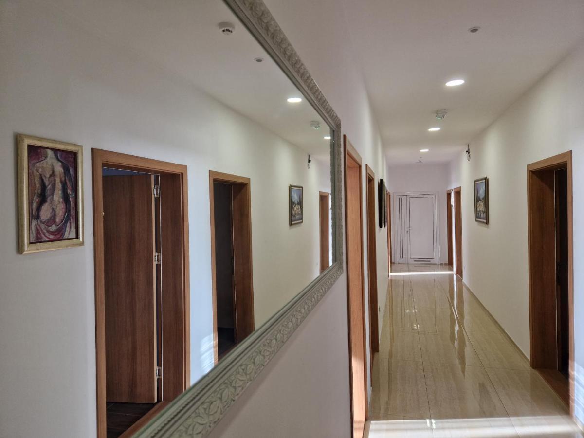 Motel Celebic Mitrovici  Exterior photo